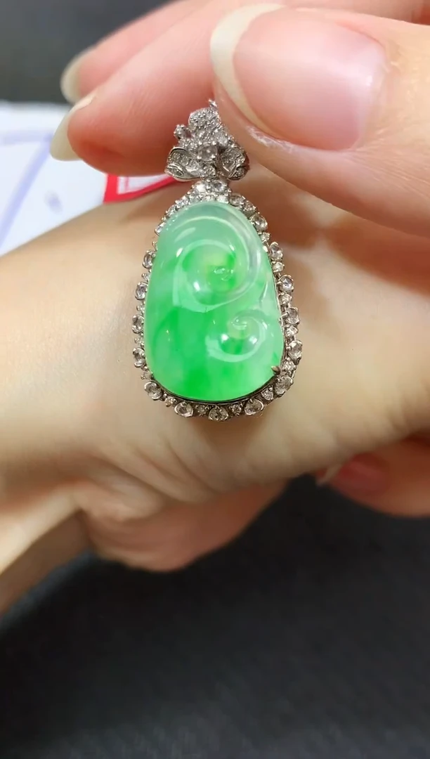 吊坠(不含链)18K金镶嵌翡翠46|19800