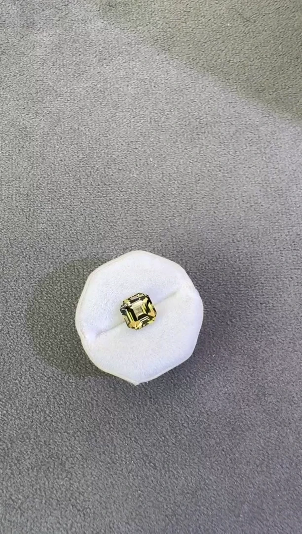 未镶嵌珠宝半成品碧玺1.6ct