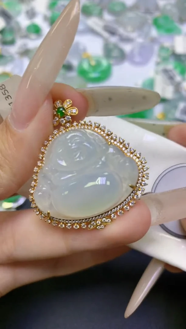 颈饰18K金镶嵌翡翠天然缅甸翡翠A货百元以上9元证书费自理