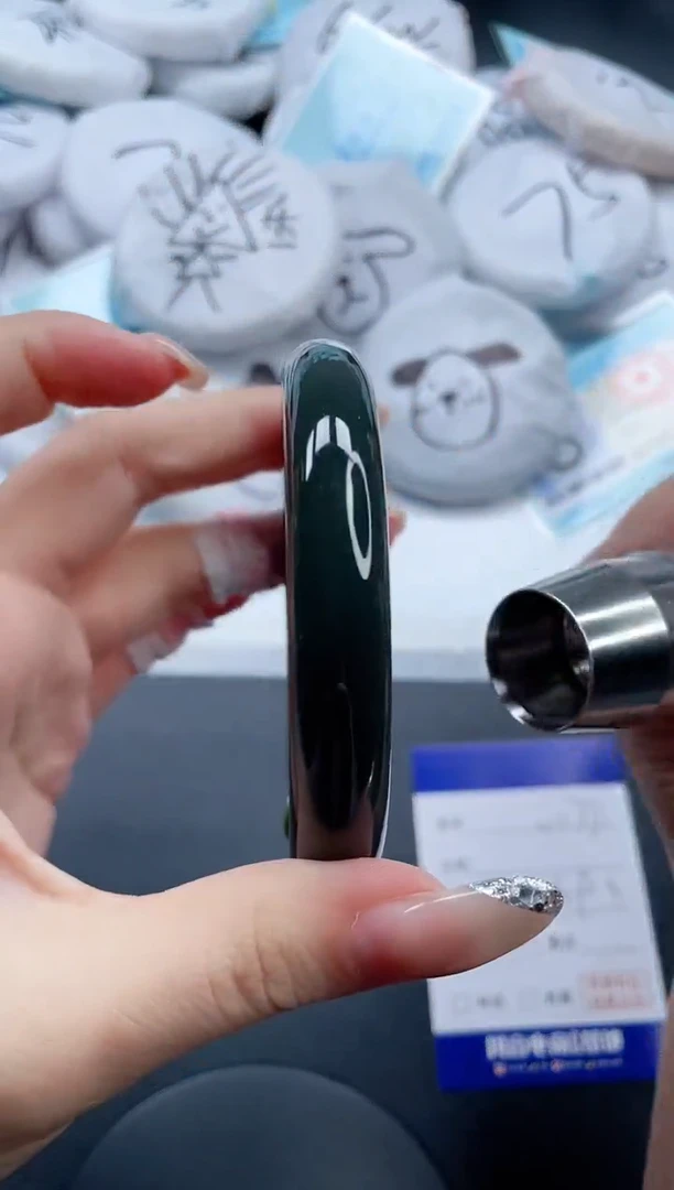 和田玉手镯未镶嵌9V177-59