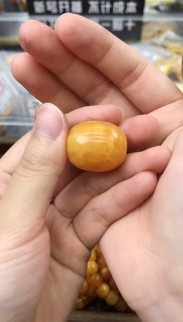 琥珀未镶嵌珠宝奇石54