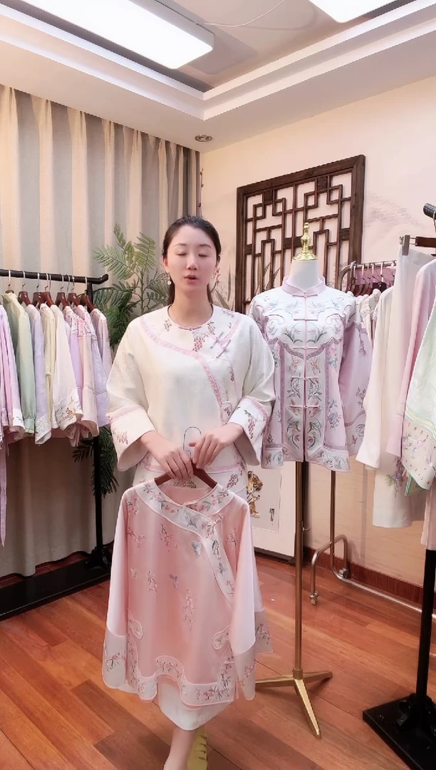 刺绣白色正绢上衣  桑蚕丝非遗苏绣服饰