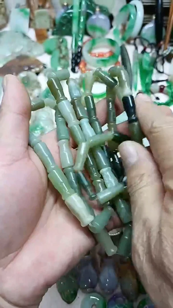 白玉菩提手串直播间的实时画面