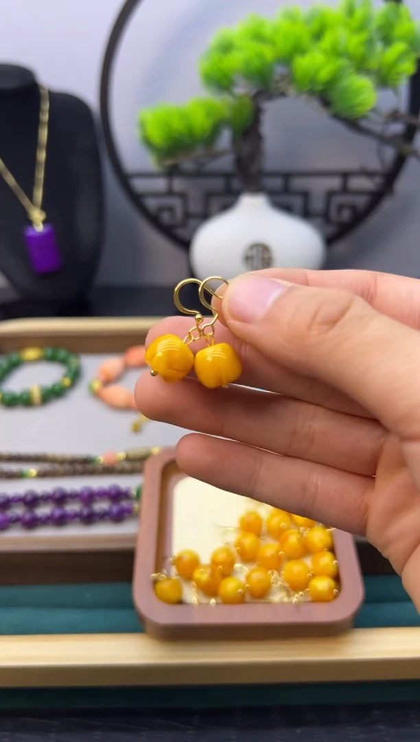 【闪购商品】蜜蜡手链14K金镶嵌E01