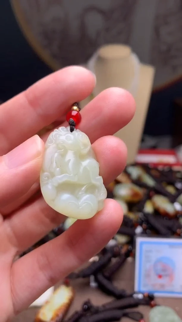 颈饰未镶嵌和田玉新疆料青海料清水和田玉吊坠