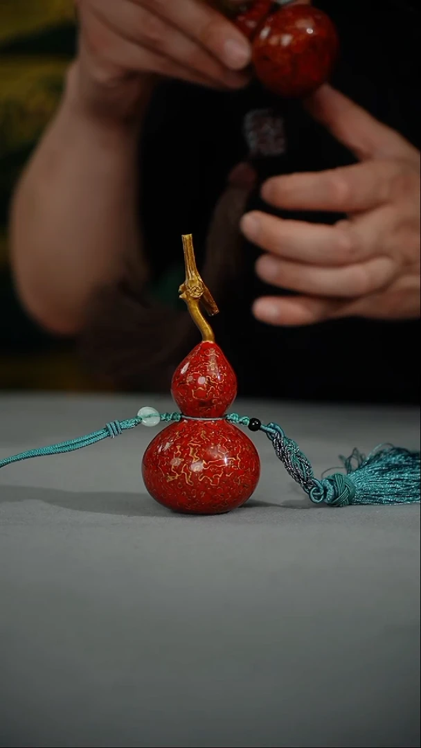 10-2大漆葫芦（扬州漆器厂）