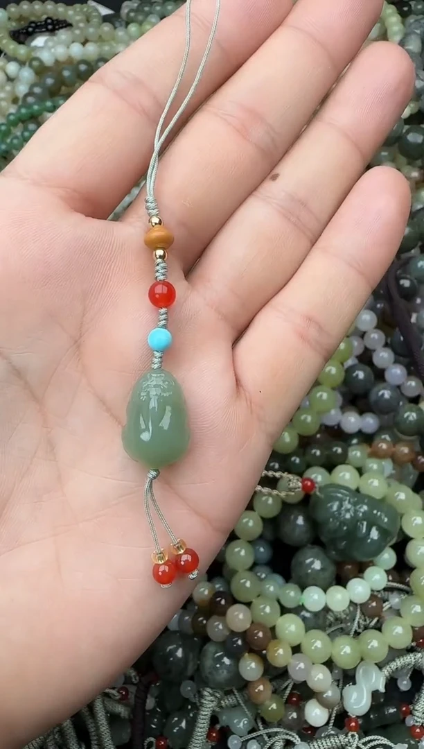 颈饰未镶嵌和田玉拍一发一