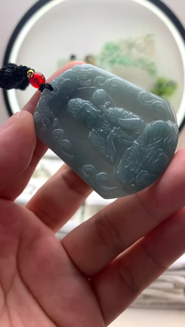 颈饰未镶嵌翡翠大势至