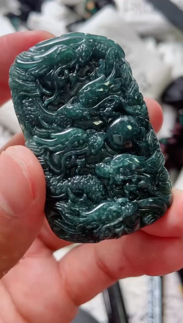 颈饰未镶嵌翡翠8