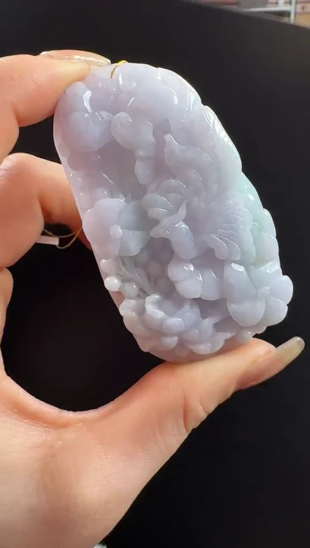 颈饰未镶嵌翡翠凤牌