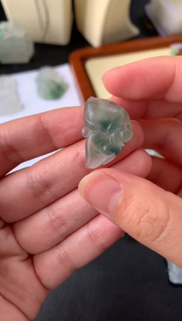 【闪购商品】定制翡翠未镶嵌翡翠