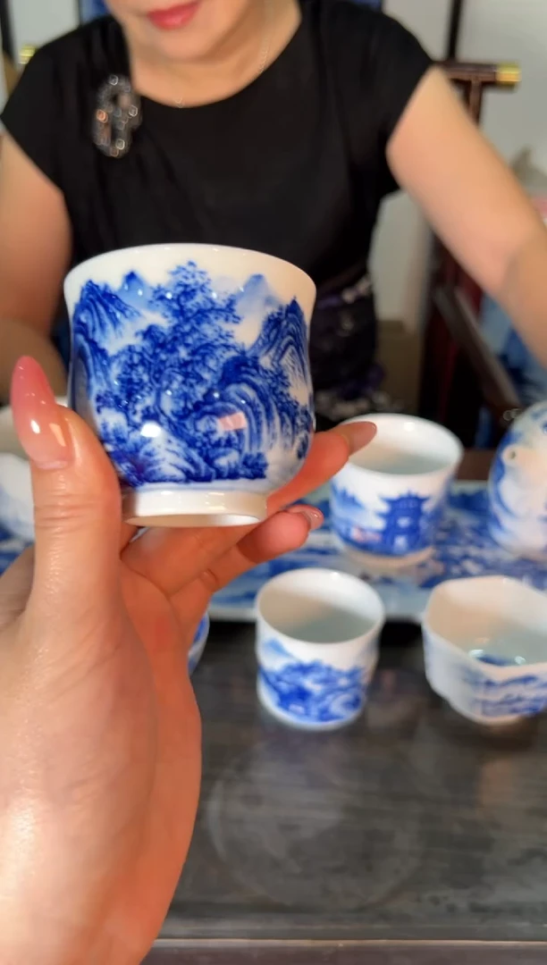 吴小琴