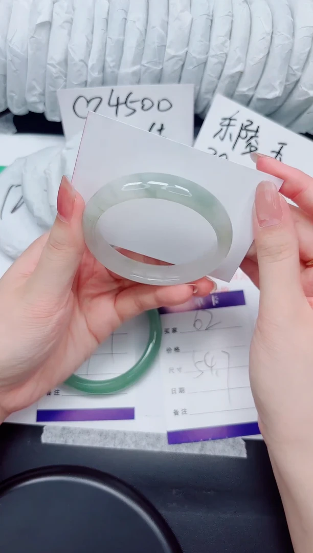 石英质玉手镯未镶嵌62-54.7