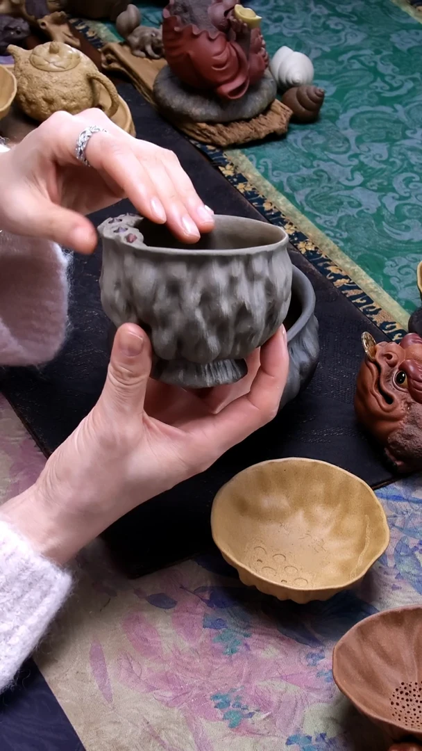 张月《青灰段大号捧杯》