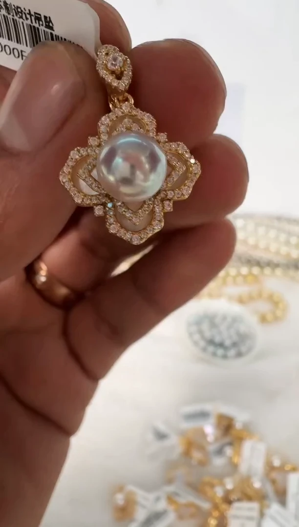 颈饰银S925镶嵌海水珍珠吊坠