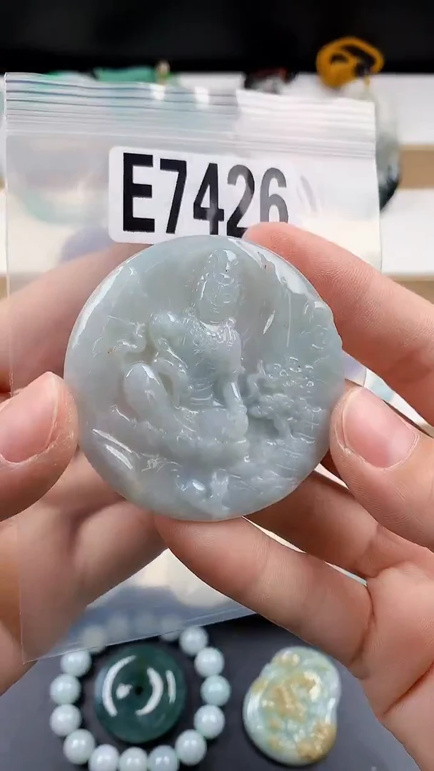 颈饰未镶嵌翡翠天然翡翠吊坠挂件