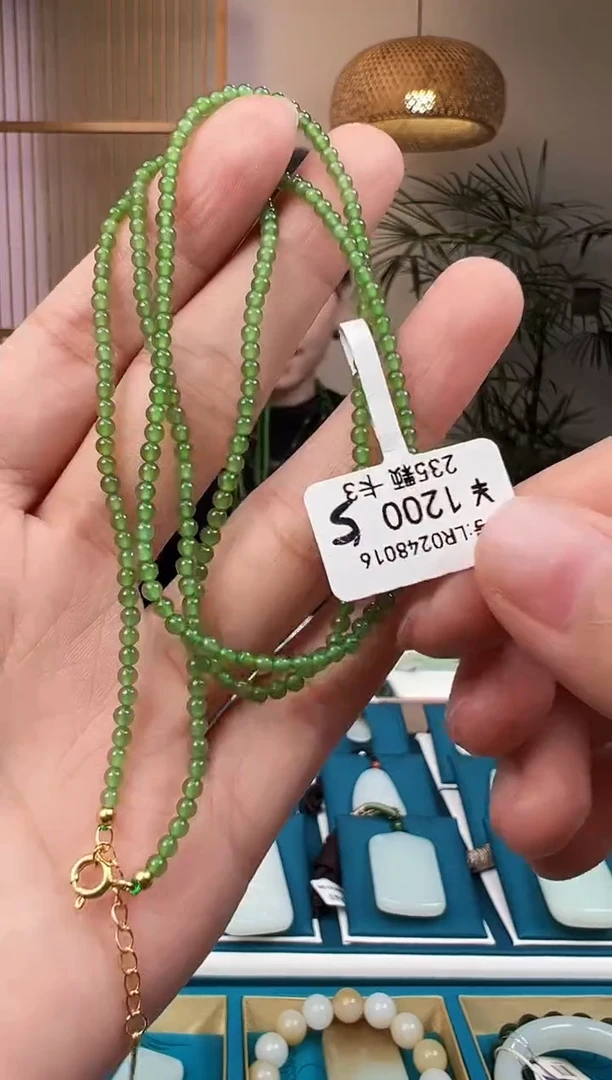 和田玉未镶嵌颈饰LR