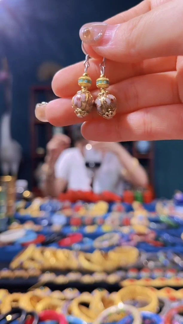 【闪购商品】景泰蓝金地耳环花卉