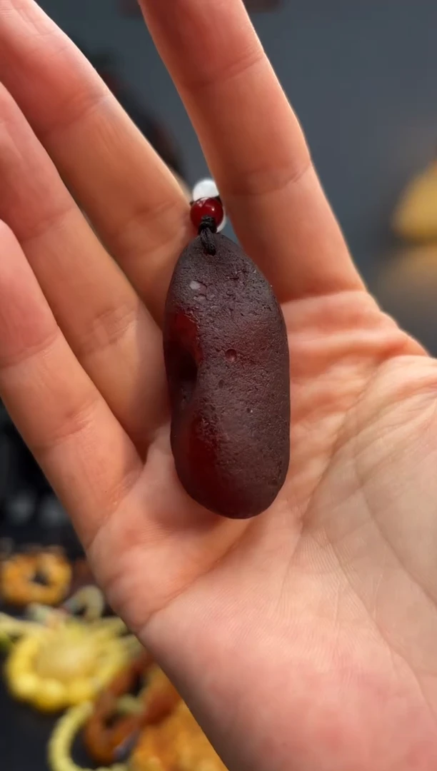 琥珀颈饰未镶嵌手把