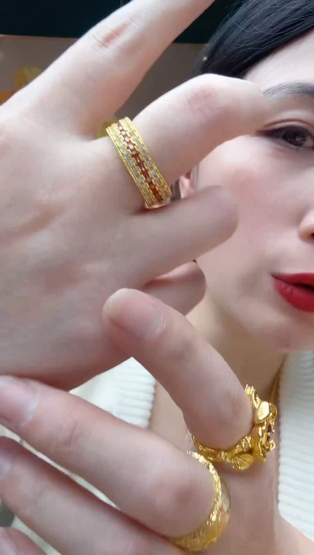 合金无开口红钻戒指