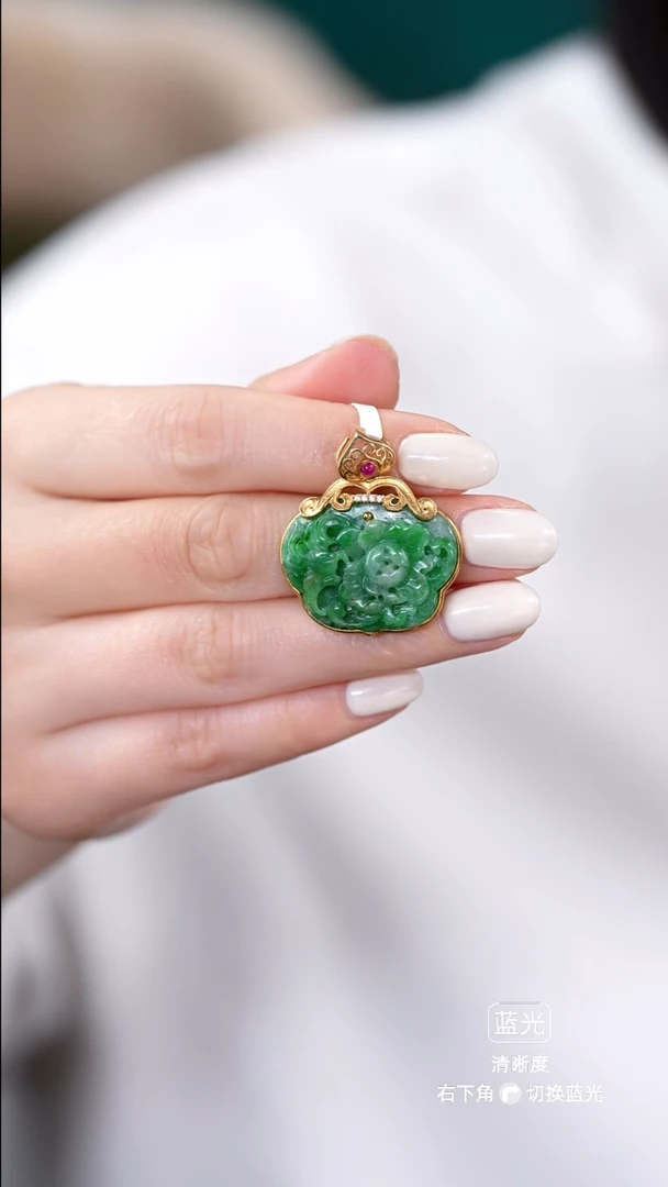 颈饰未镶嵌翡翠吊坠33