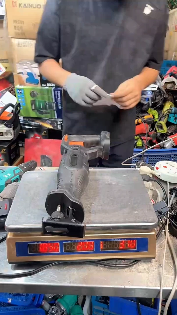 库存大号锂电马刀锯默认裸机微瑕(直播为准)无电池无运险22