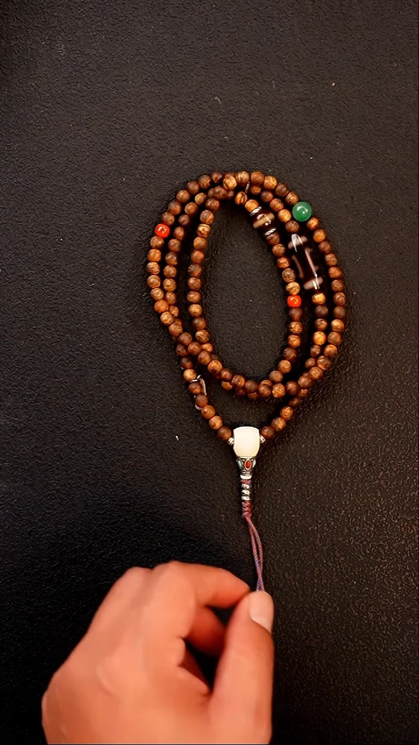 沉香手串【新款】莺歌绿棋楠6mm圆珠多圈