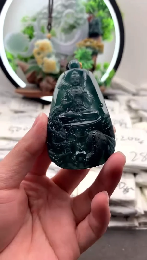 【闪购商品】翡翠颈饰未镶嵌虚空藏