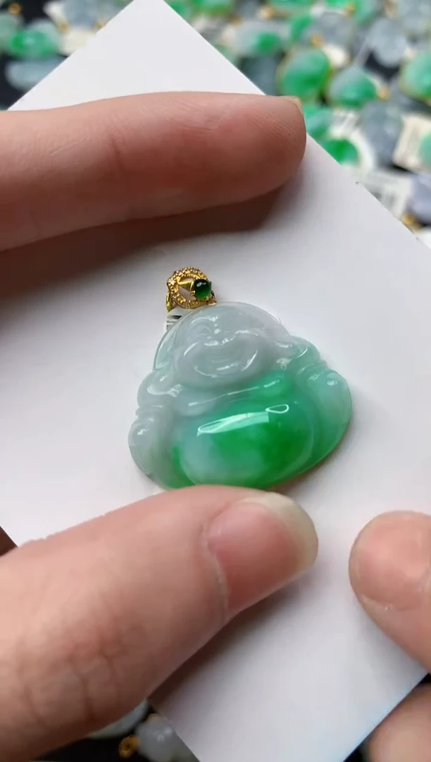 【闪购商品】翡翠颈饰18K金镶嵌97.........