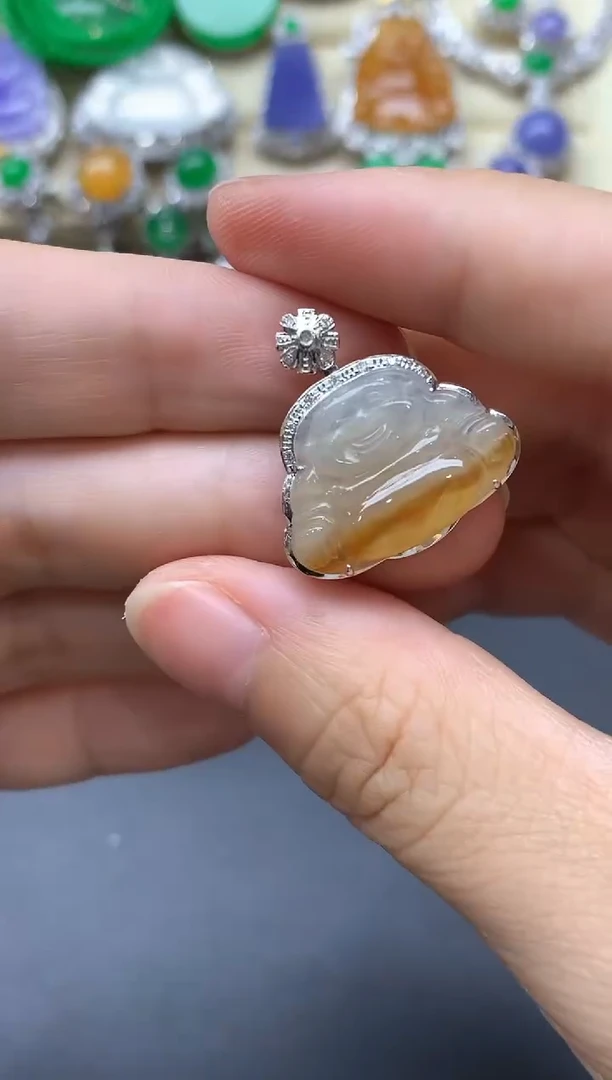 颈饰18K金镶嵌翡翠322-中国好珍宝