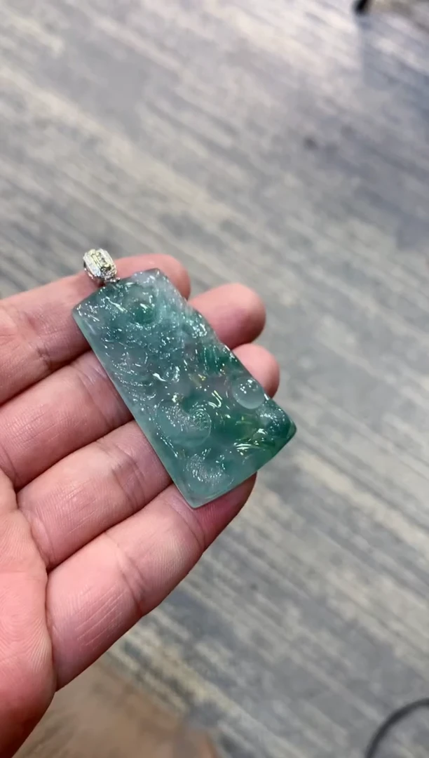 颈饰未镶嵌翡翠天然A货翡翠