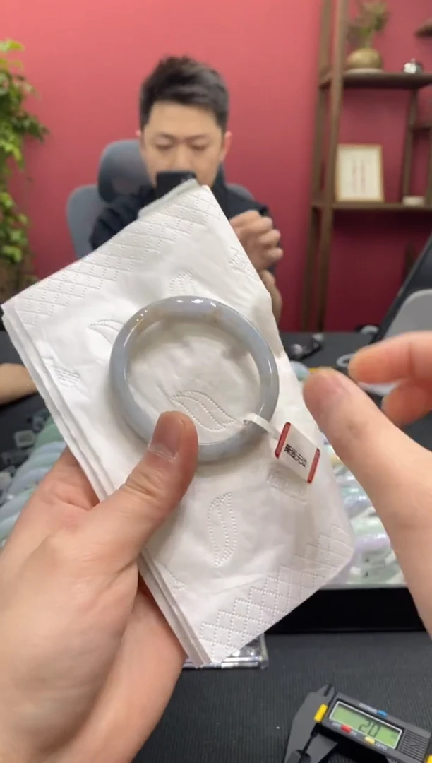 【闪购商品】翡翠手镯未镶嵌00003379