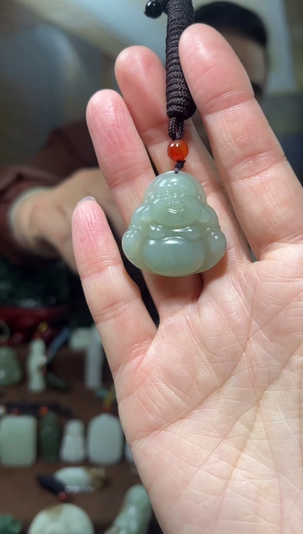 颈饰未镶嵌和田玉·