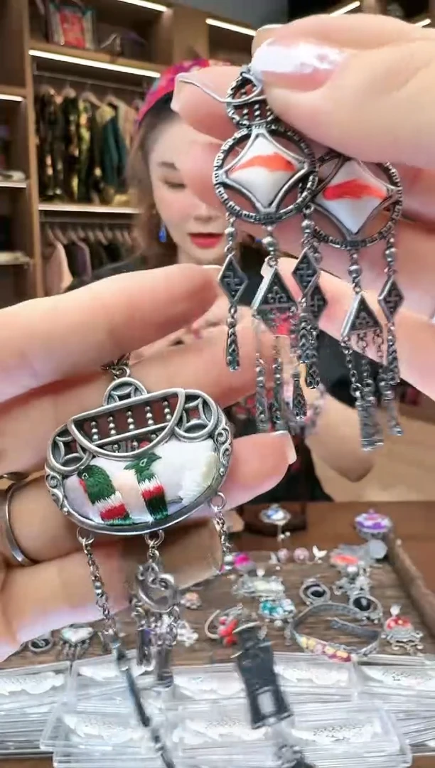 【闪购商品】织绣371黔东南苗族刺绣