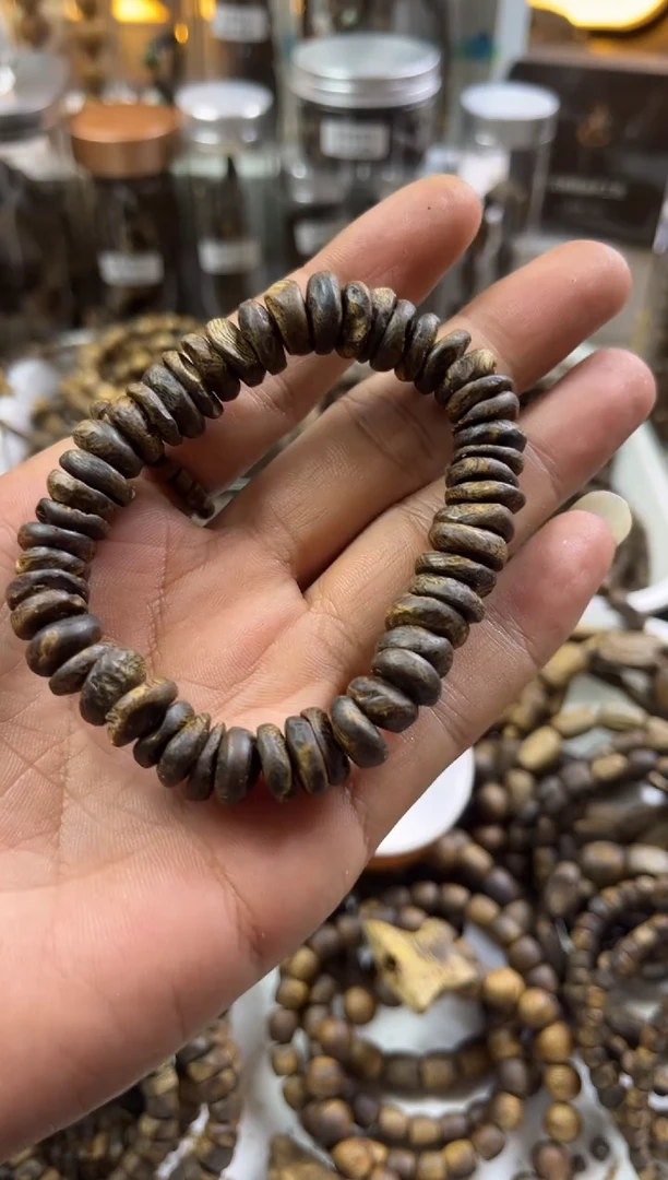 【闪购商品】沉香手串沉水 绿棋壳子料随型单圈 多样性发其一