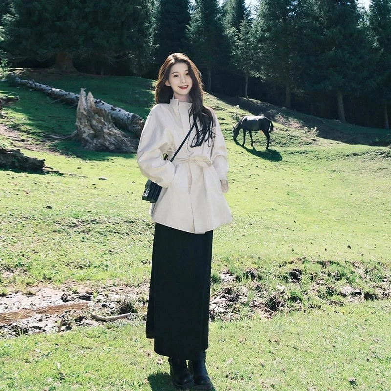 2025初秋白色相簿早秋韩系风衣外套女短款英伦风上衣立领短上衣女