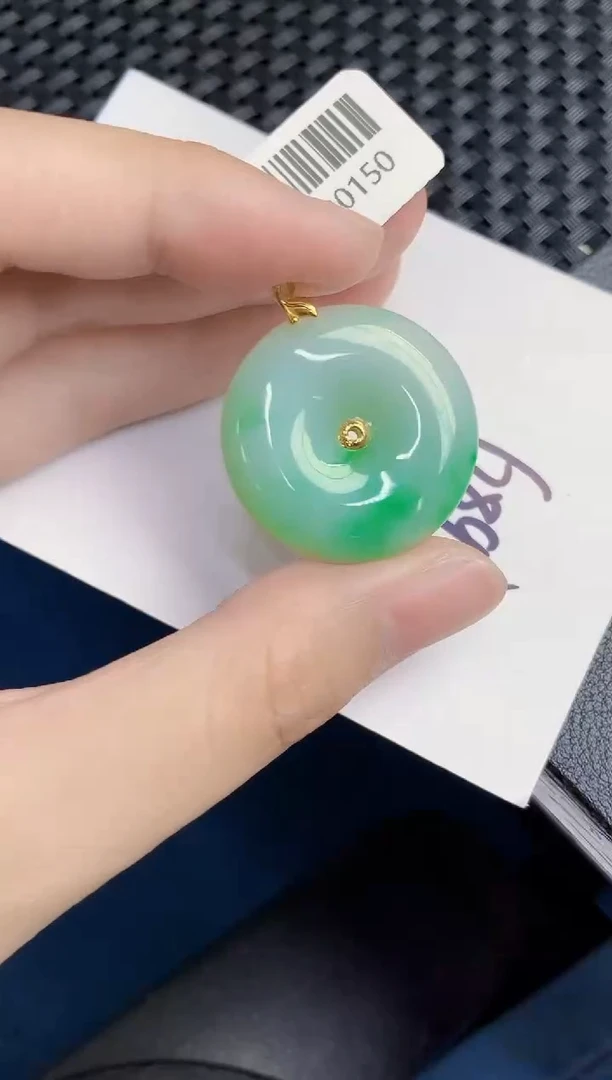翡翠18K金镶嵌颈饰天然翡翠緬甸A貨