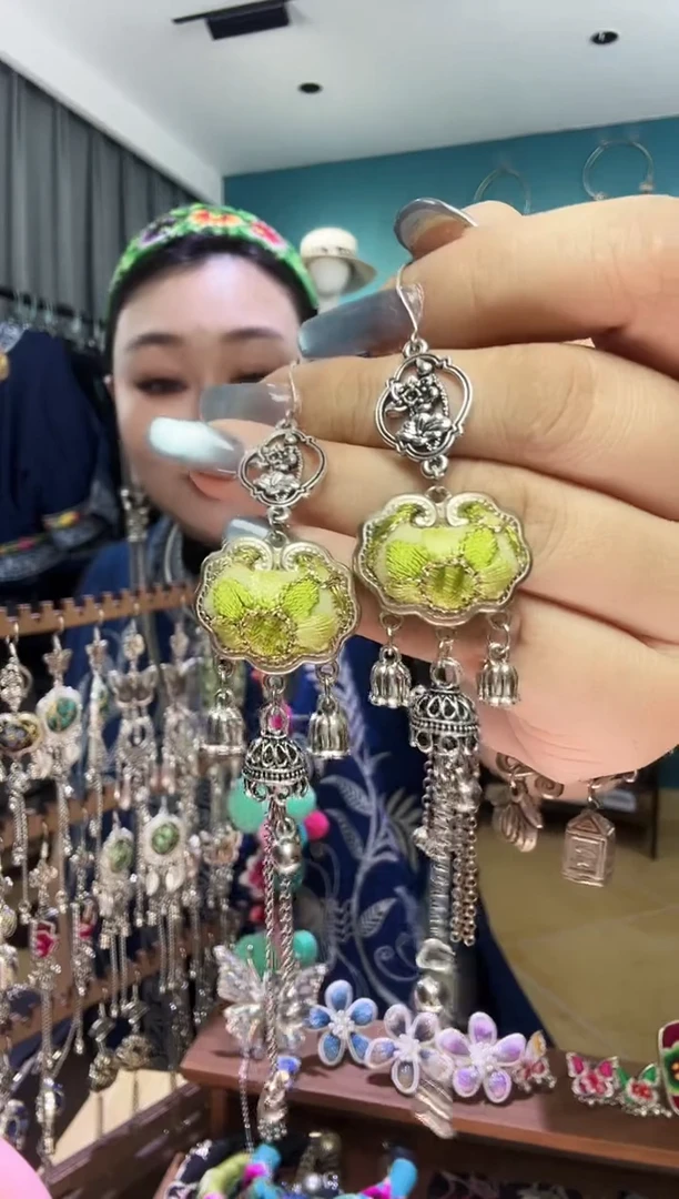 刺绣纯手工民族风刺绣耳环