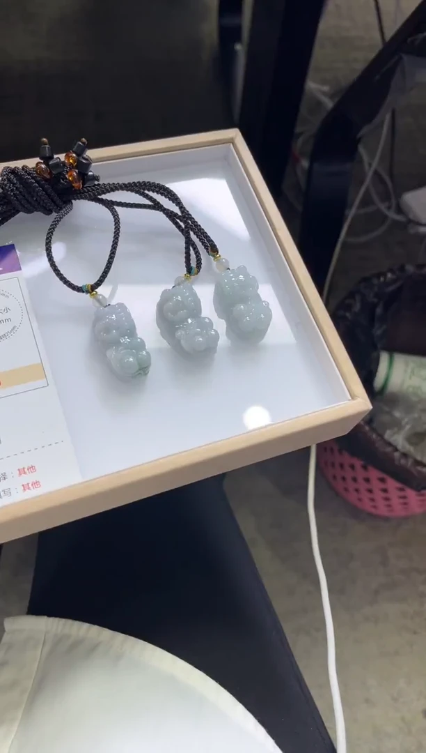 颈饰未镶嵌翡翠B182/多样性发一件/配绳子