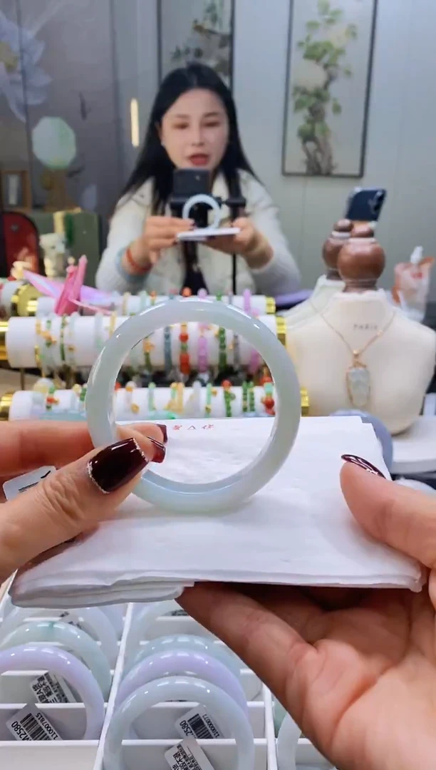 未镶嵌手镯翡翠41号54.1/12.5*7.4