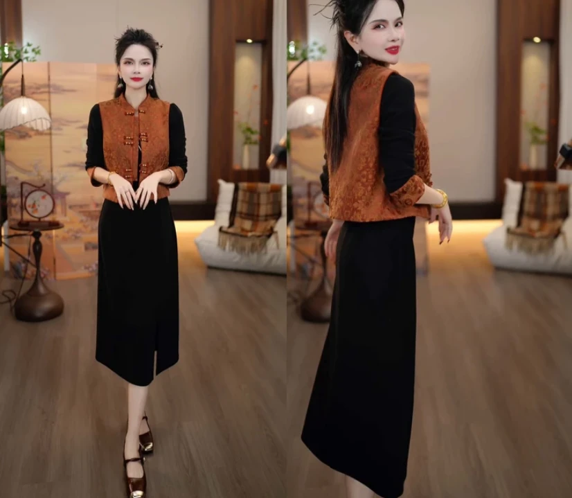 新品2025秋冬款新中式复古砖红色暗纹提花马甲+黑色连衣裙两件套