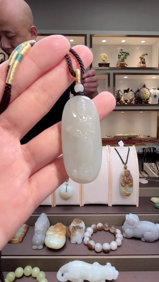 颈饰未镶嵌和田玉苏