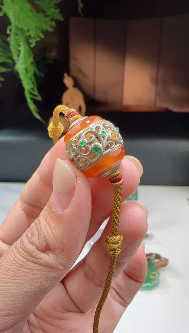 银S925镶嵌南红玛瑙挂件洋