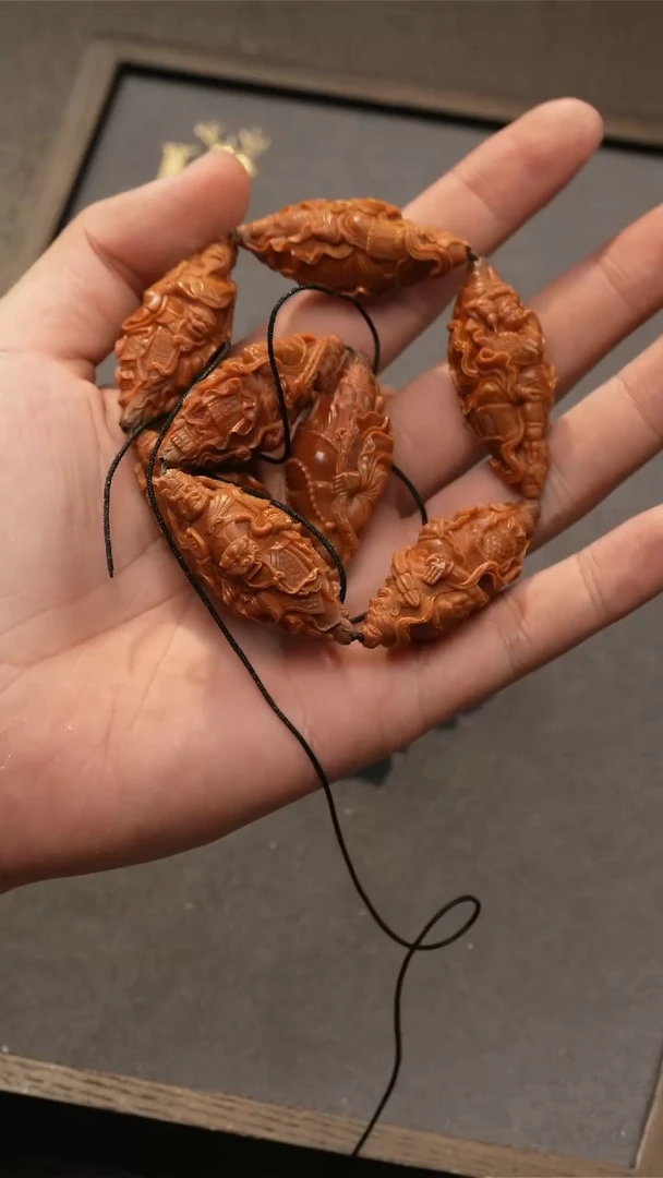 橄榄核吊坠走***了吕刚拜山门