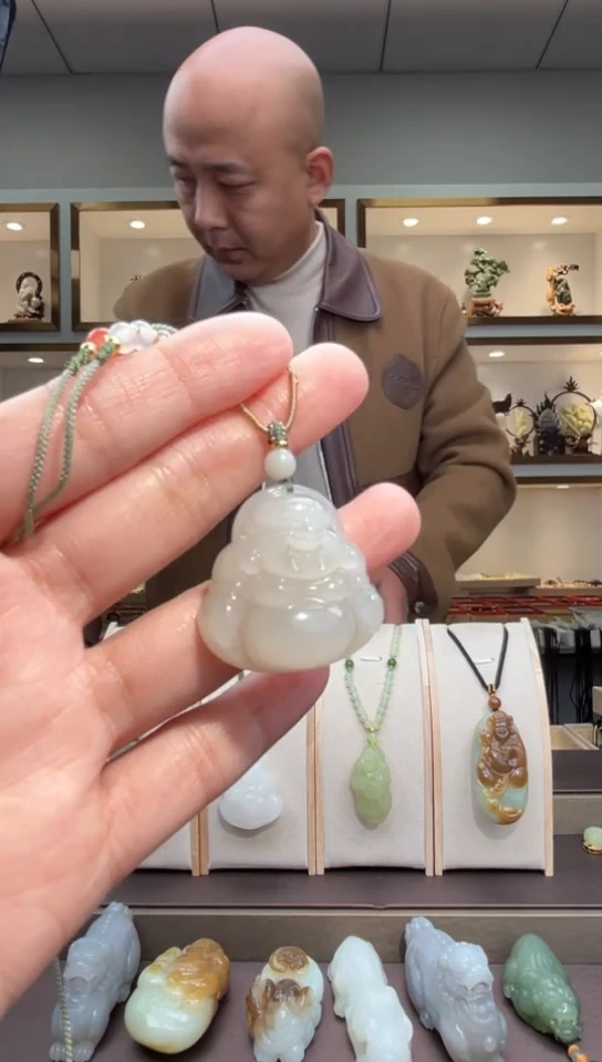 颈饰未镶嵌和田玉苏