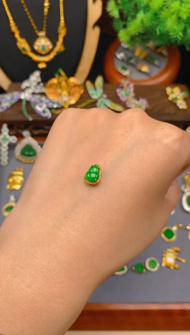 【闪购商品】翡翠吊坠(不含链)银S925镶嵌葫芦潘多拉