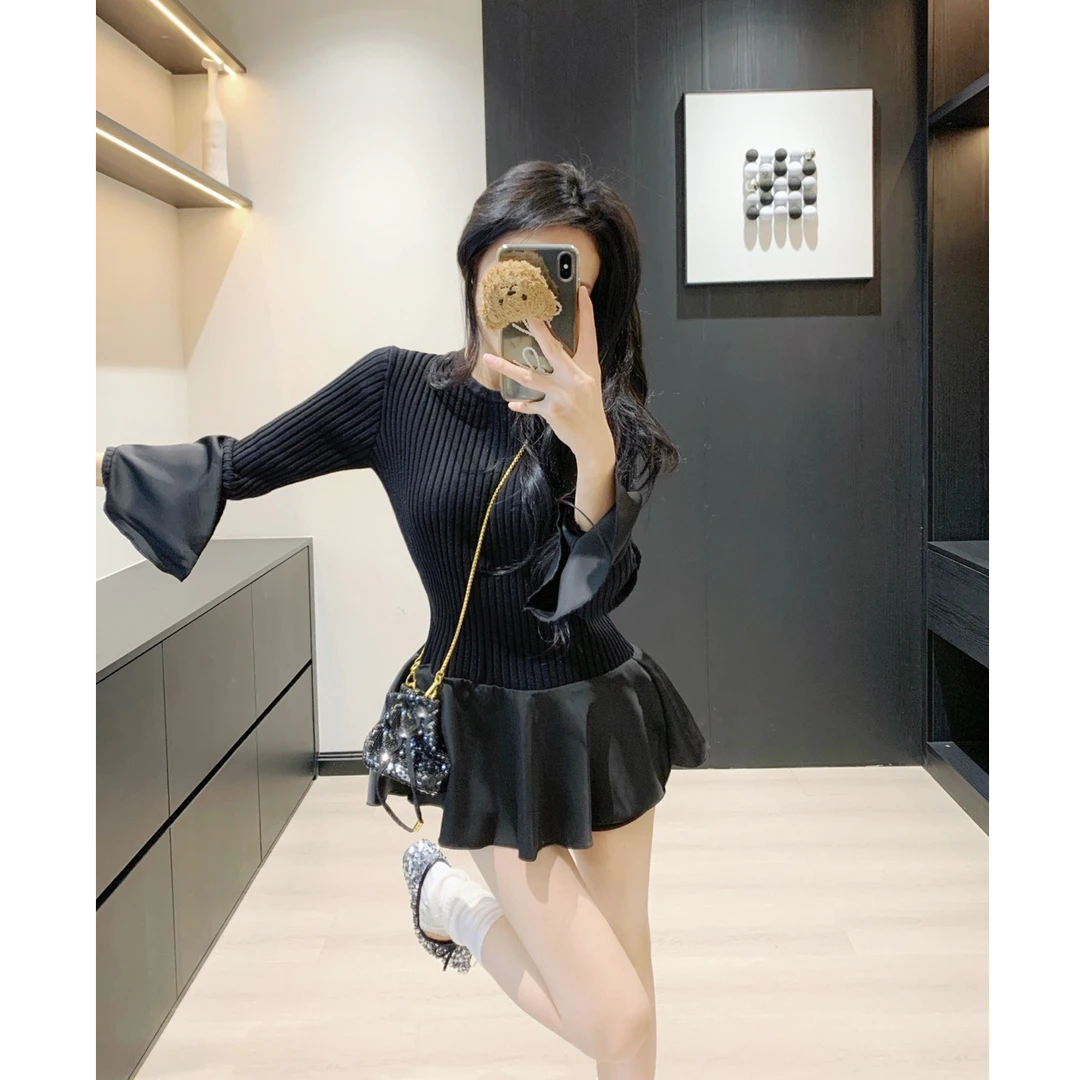 【现货】Leathercat针织衫女2025秋高级感独特超好看显瘦喇叭袖上衣