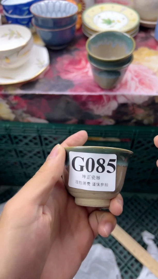 瓷片人****满  F085