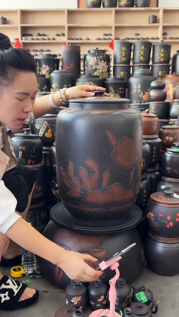 罐瑕疵茶缸高50cm 荷花 355 韩
