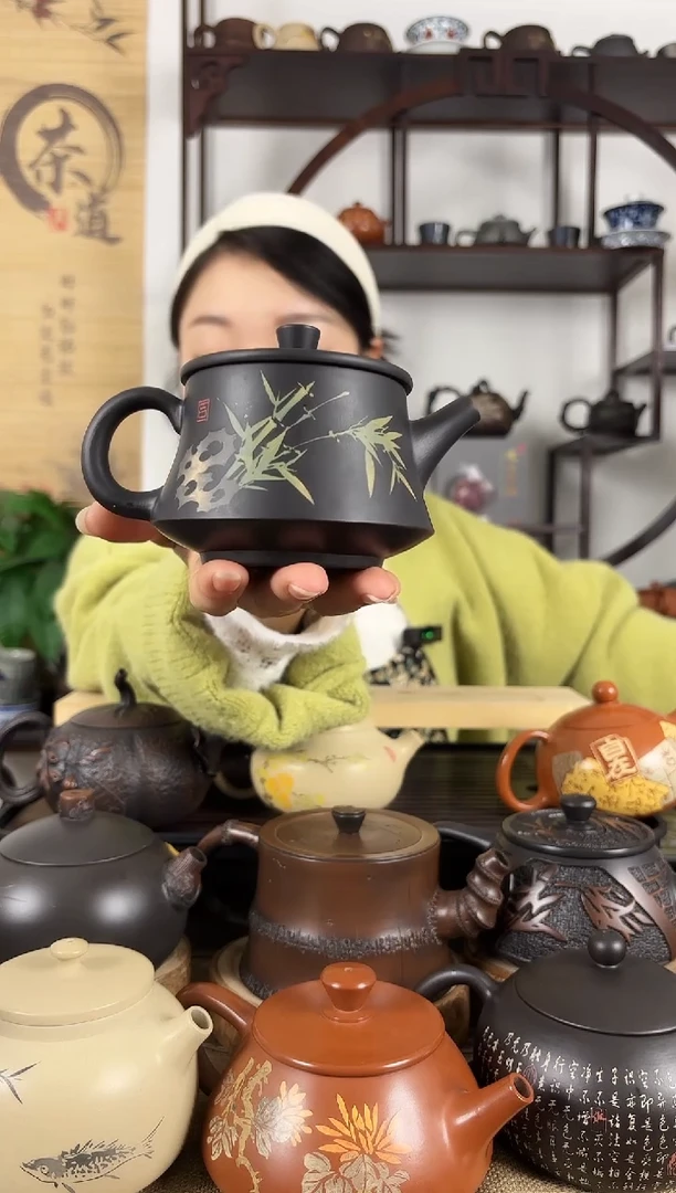 云南建水紫陶茶壶200CC左右球孔